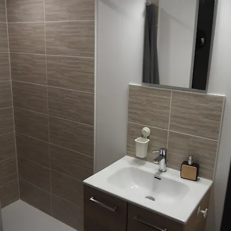 Studio A Proche Centre Διαμέρισμα
